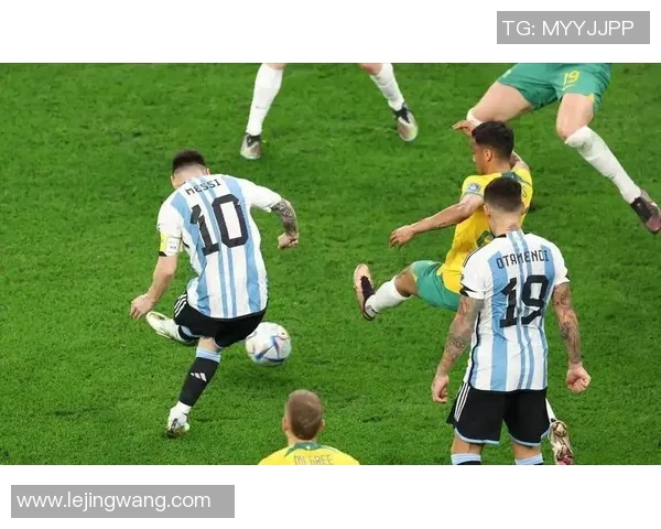 世界杯传奇射手：克洛泽、梅西与大罗的进球风采